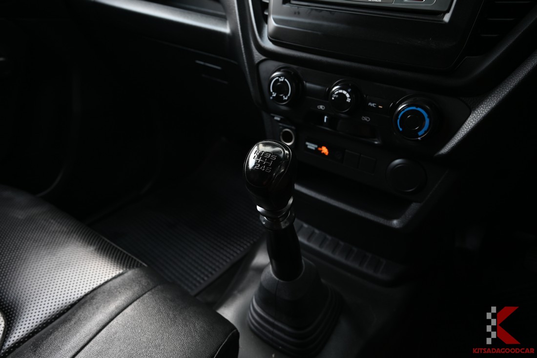 
								ISUZU D-Max COOL 7608 full									