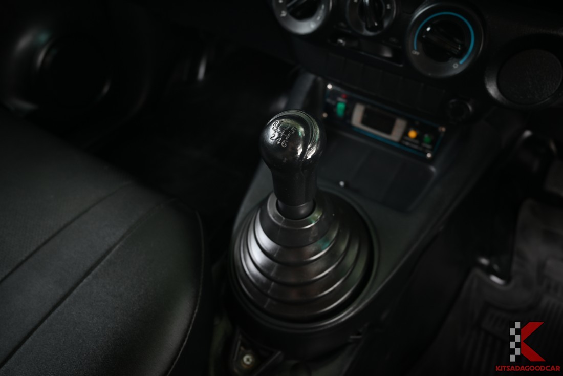 
								Toyota Revo MPC COOL 1910 full									