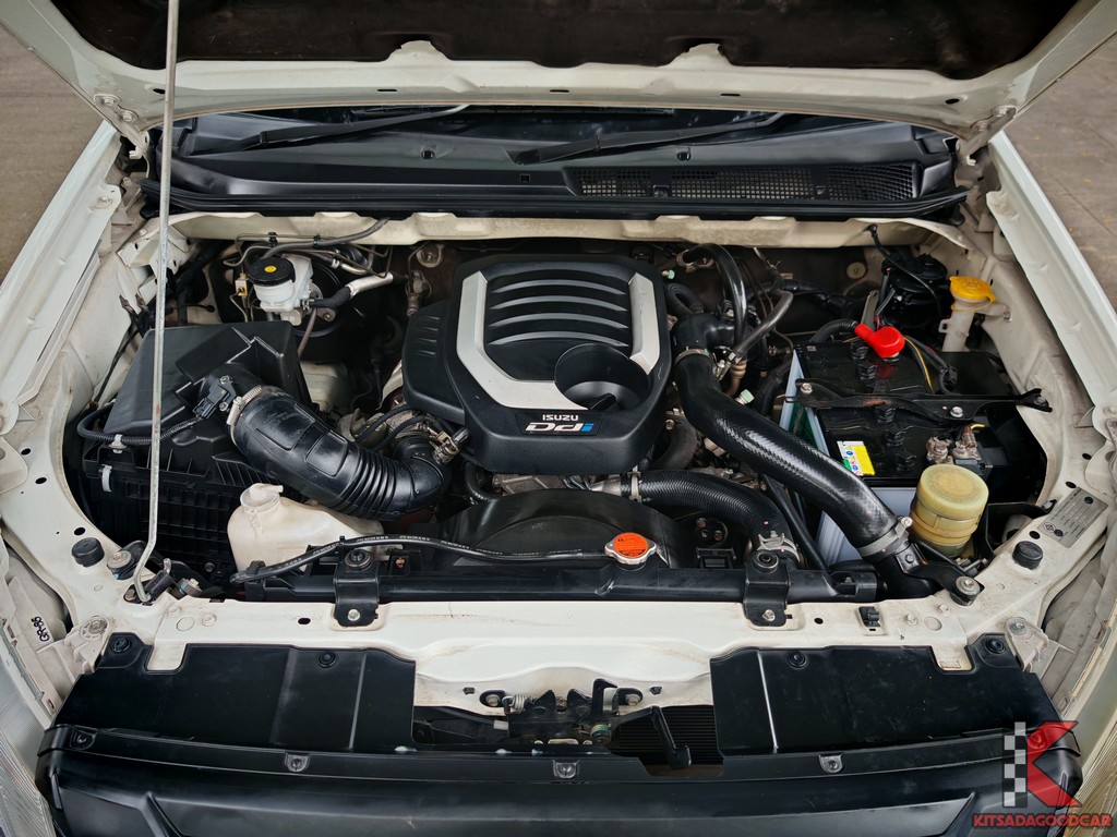 
								ISUZU D-Max Cargo 742 full									