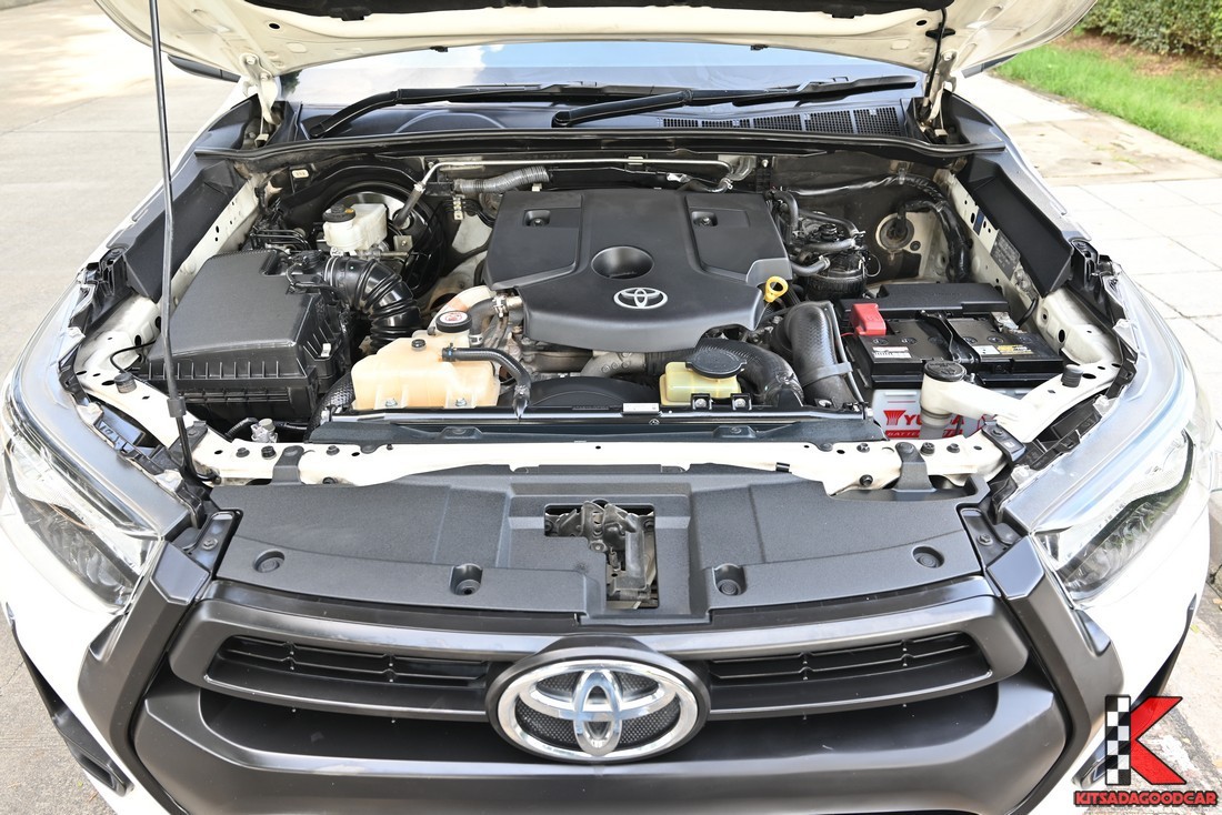 
								Toyota Revo cargo 9502 full									