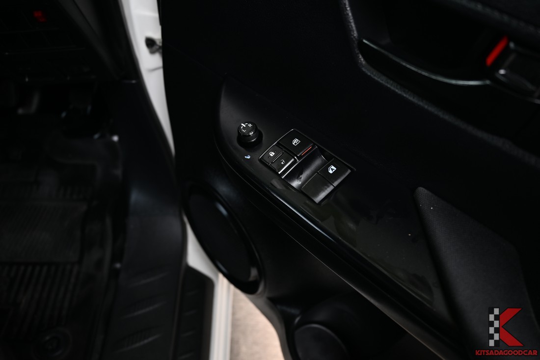 
								Toyota Revo MPC COOL 1910 full									