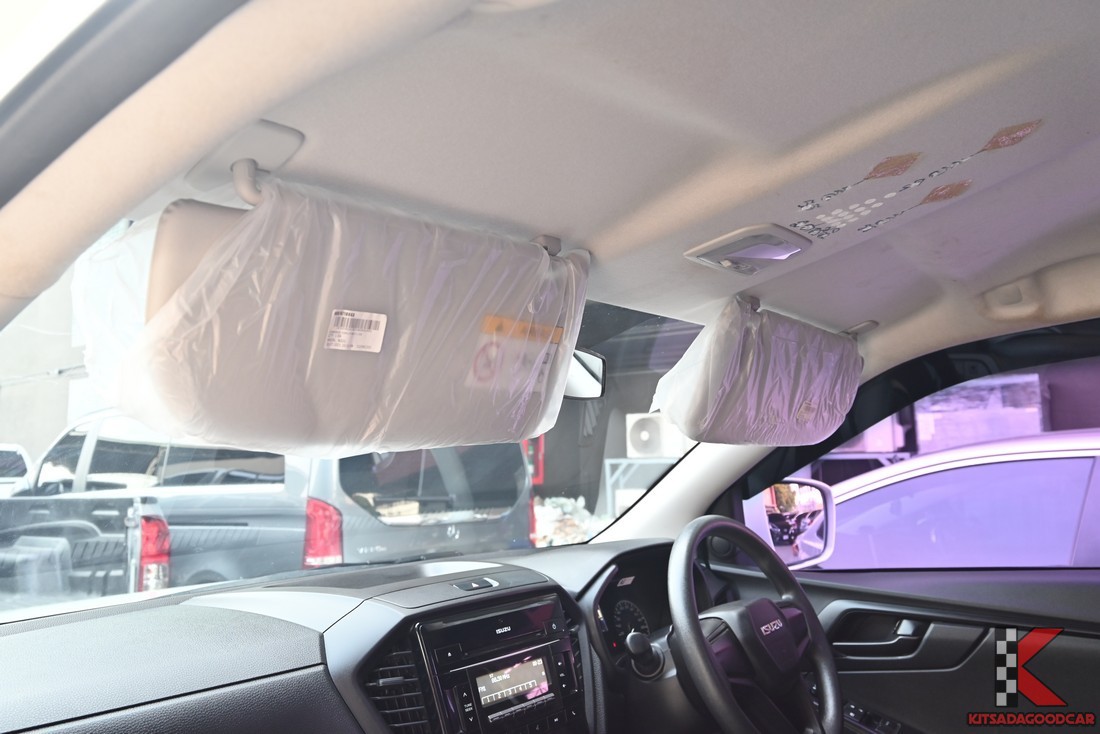 
								ISUZU D-Max Cargo 9981 full									