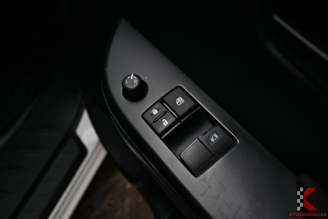 
								Toyota Revo GOOD TEMP 482 full									