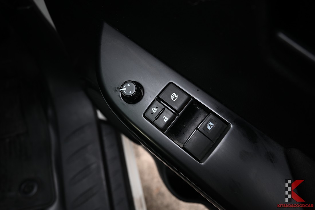 
								Toyota Revo MPC COOL 9472 full									