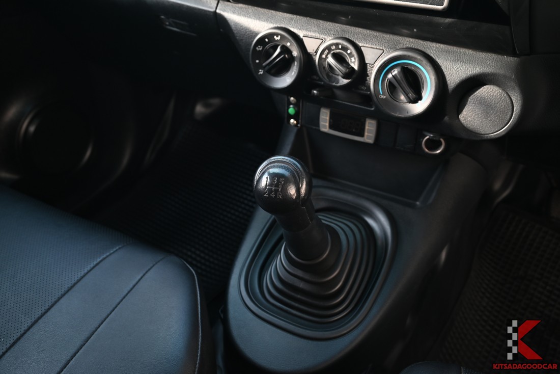 
								Toyota Revo COOL 2241 full									