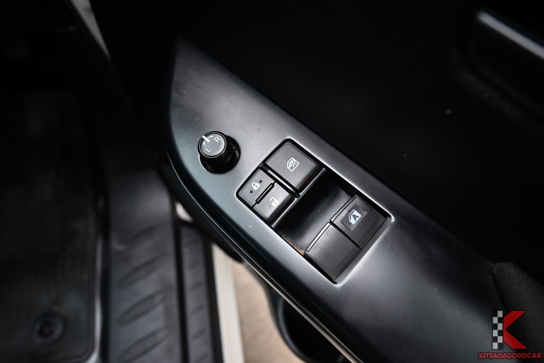 
								Toyota Revo Single Cab 5961 full									