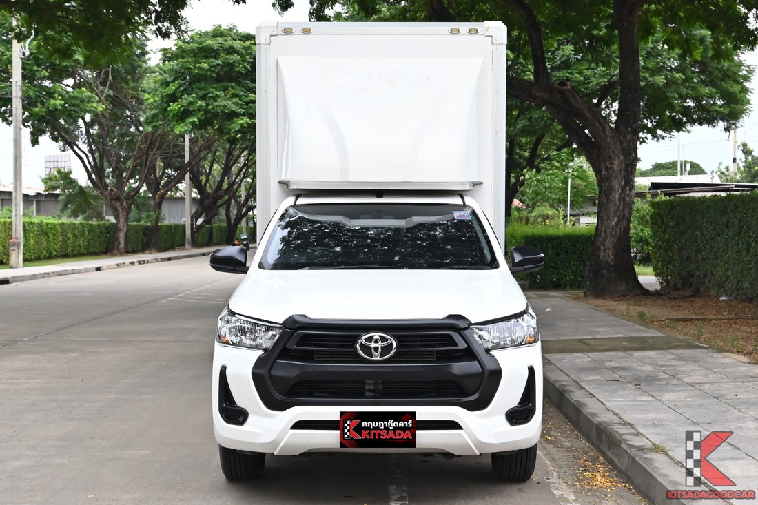 
								Toyota Revo cargo 6328 full									