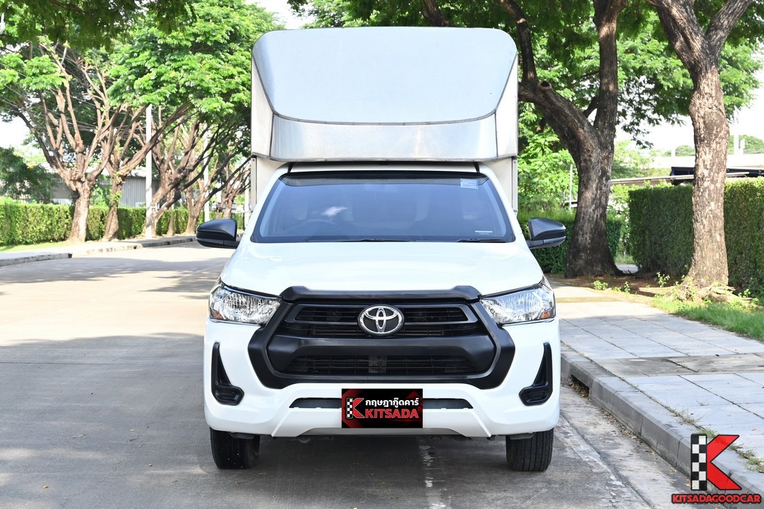
								Toyota Revo cargo 9502 full									