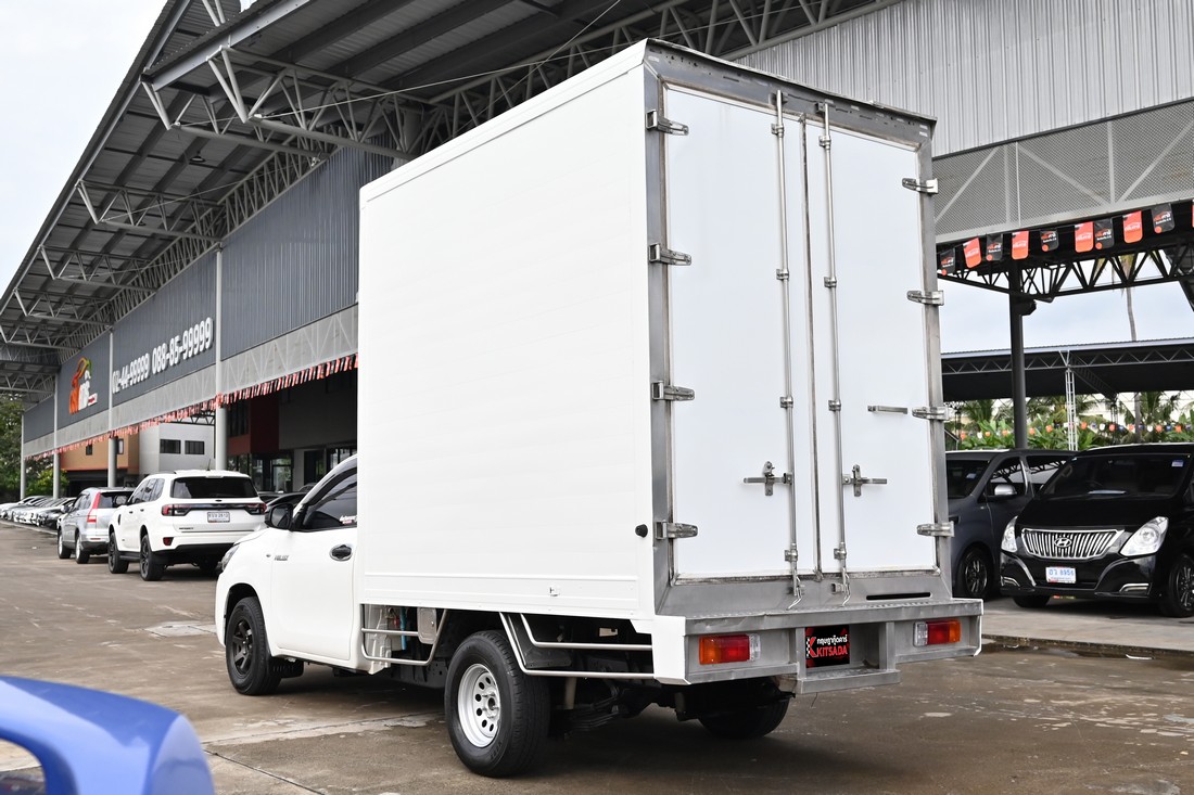 
								Toyota Revo MPC COOL 3375 full									