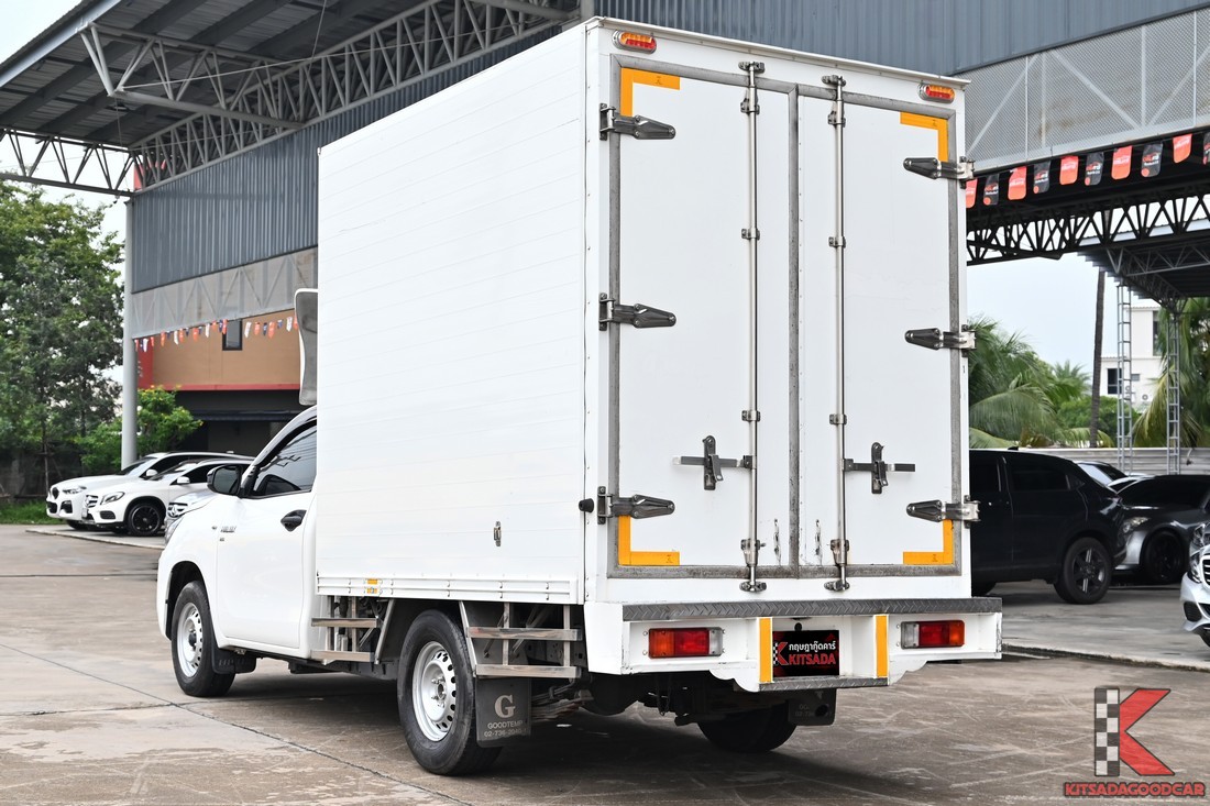 
								Toyota Revo GOOD TEMP 482 full									