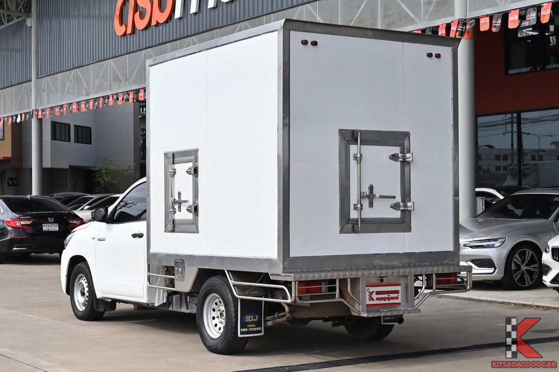 
								Toyota Revo COOL 2381 full									