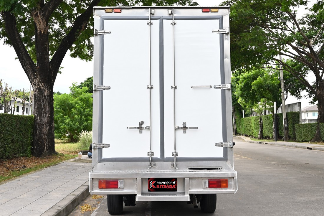 
								Toyota Revo MPC COOL 550 full									