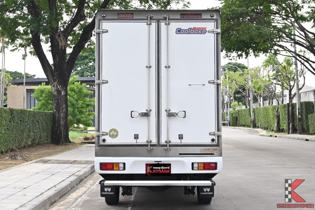 
								Toyota Revo COOL BOX 9553 full									