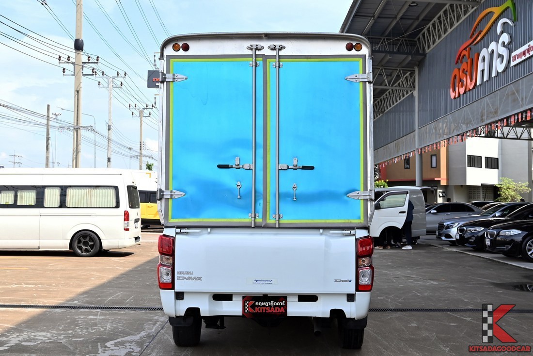 
								ISUZU D-Max Cargo 9981 full									