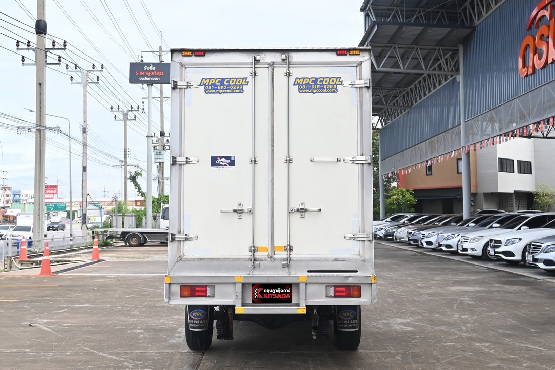 
								Toyota Revo MPC COOL 4056 full									