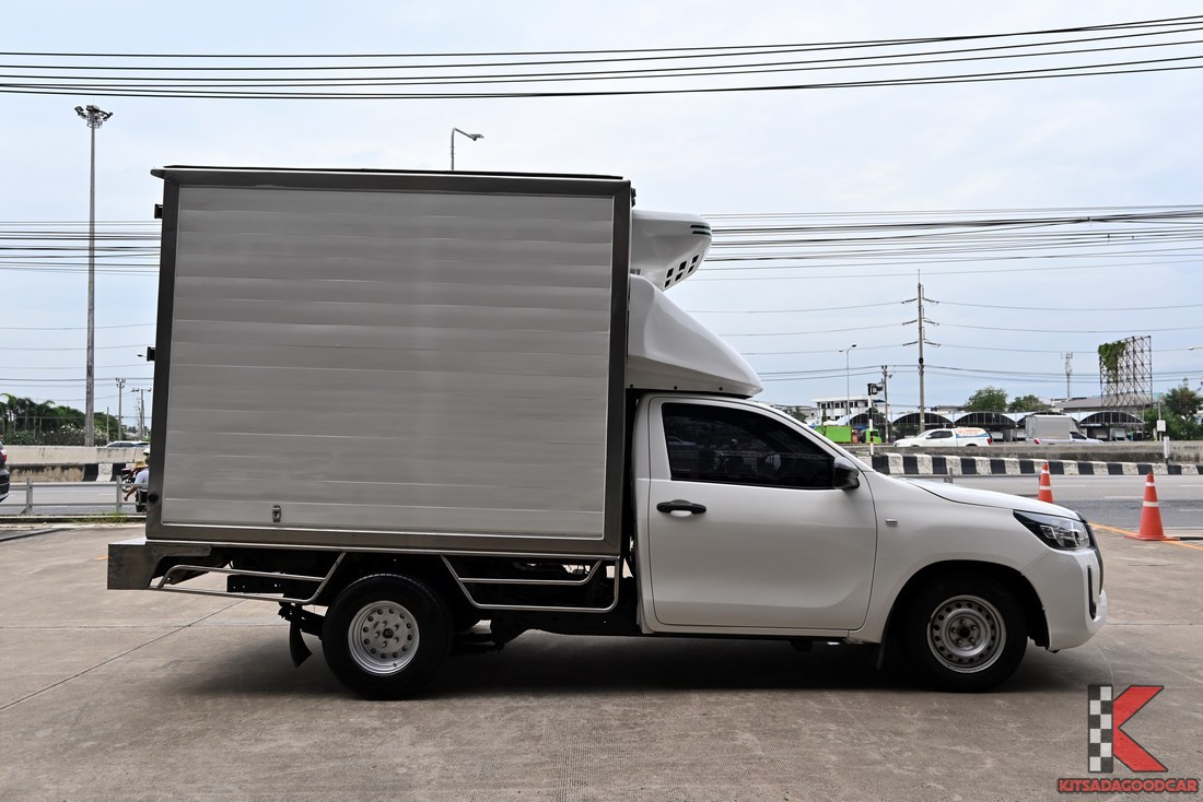 
								Toyota Revo COLDWAY 9387 full									