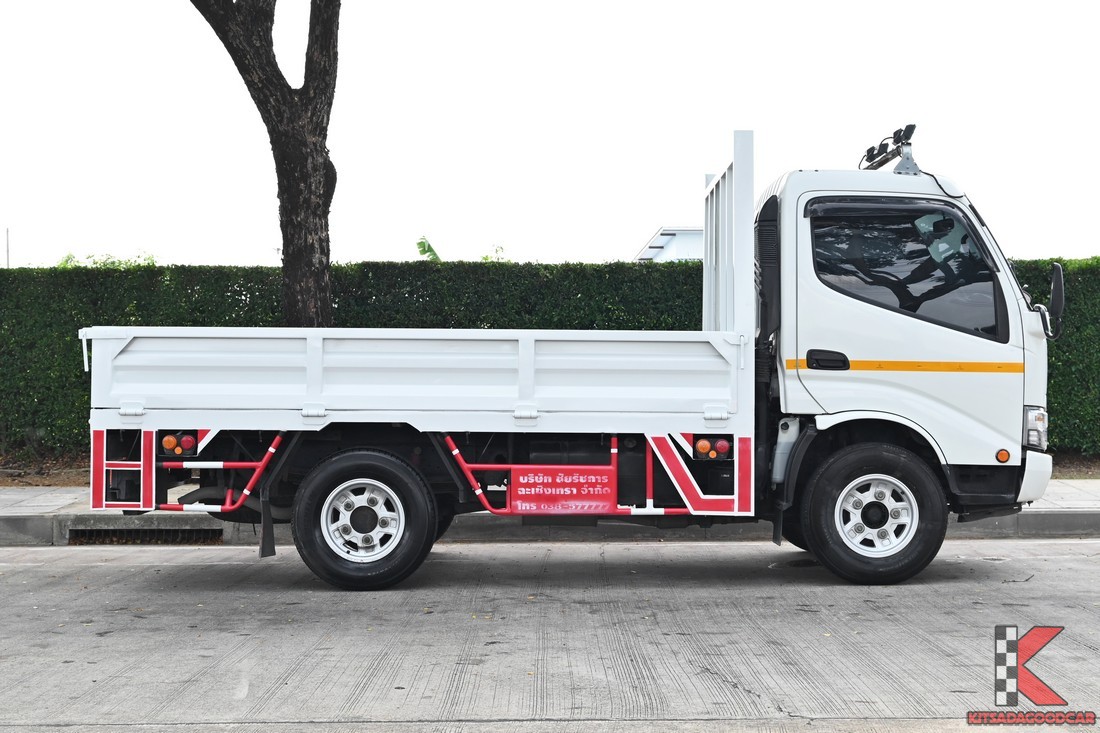 
								HINO 300 Innovator 6581 full									