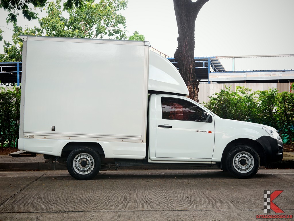 
								ISUZU D-Max Cargo 742 full									