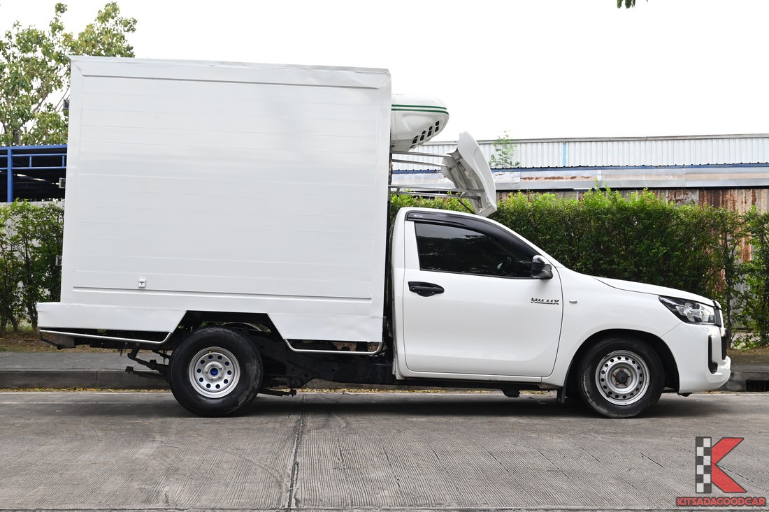 
								Toyota Revo MPC COOL 9472 full									