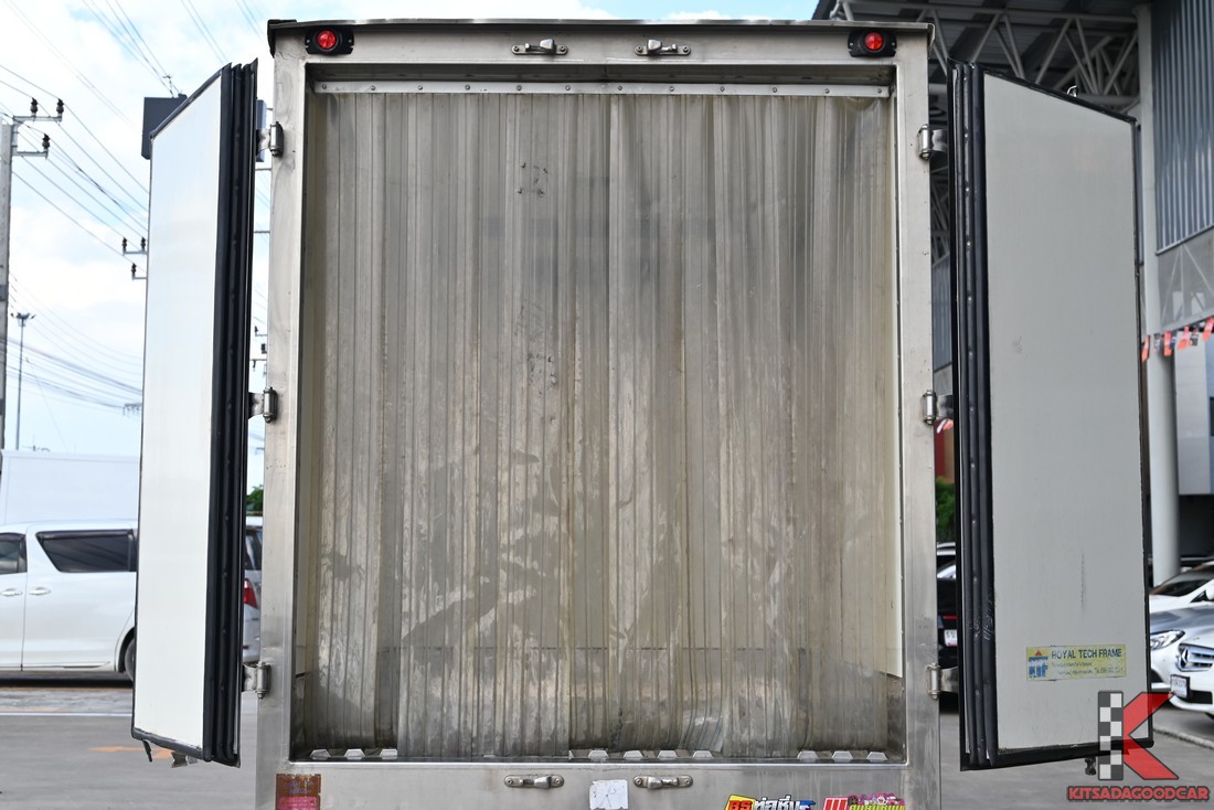 
								ISUZU D-Max COOL 7654 full									