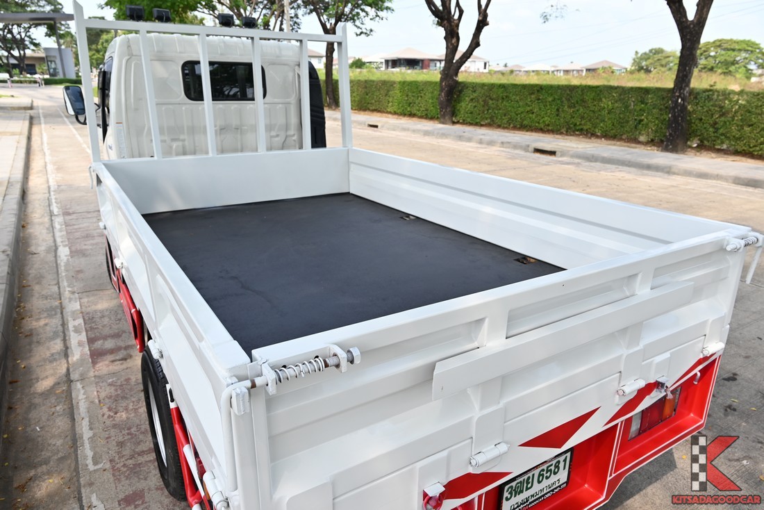 
								HINO 300 Innovator 6581 full									