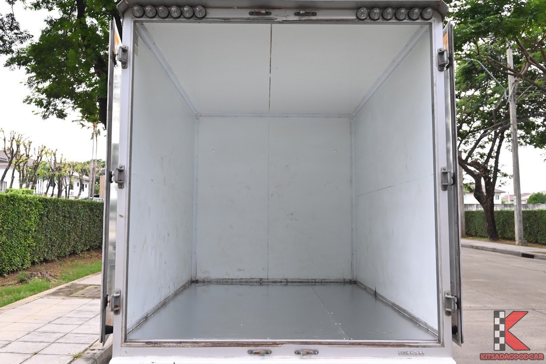 
								ISUZU D-Max cargo 2811 full									