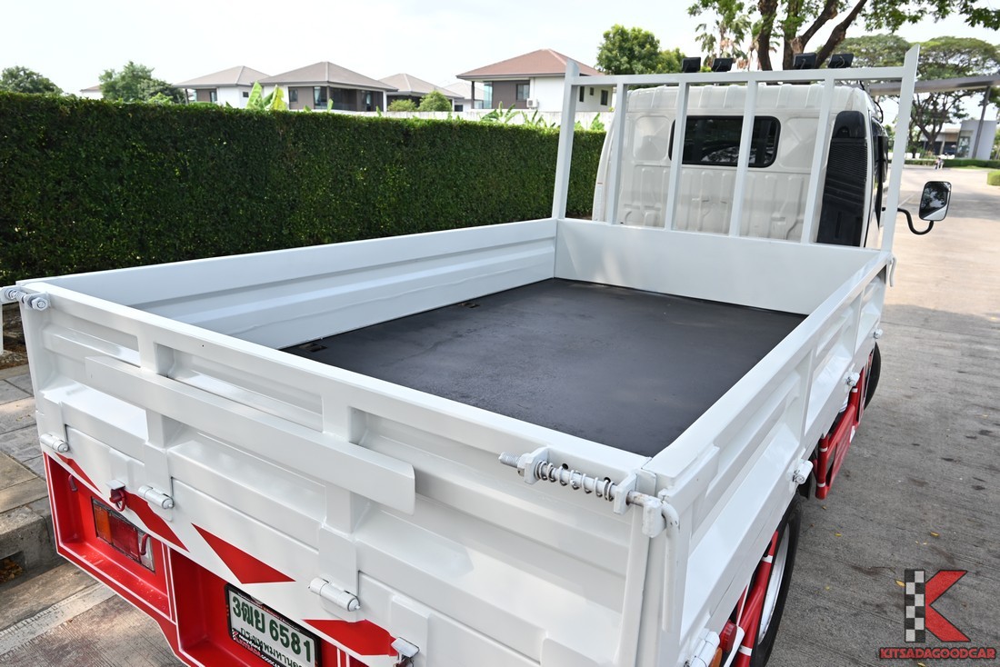 
								HINO 300 Innovator 6581 full									