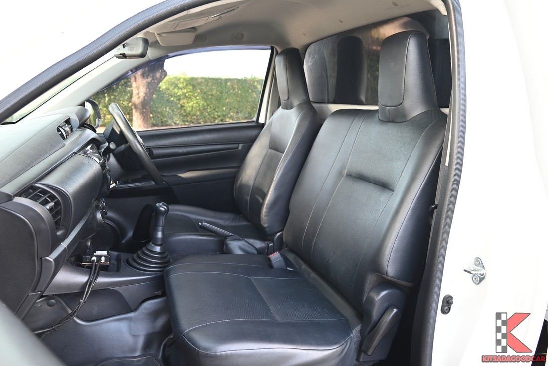 
								Toyota Revo COOL 243 full									