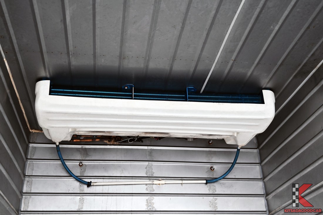 
								Toyota Revo COLDWAY 9387 full									