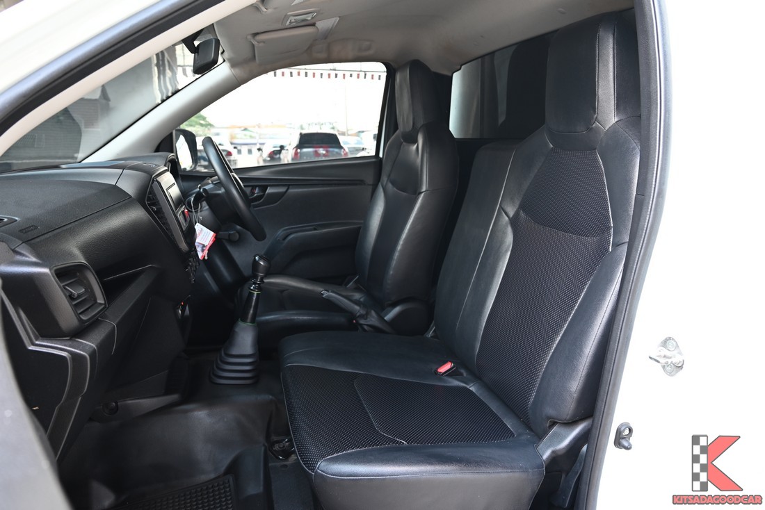 
								ISUZU D-Max COOL 7654 full									