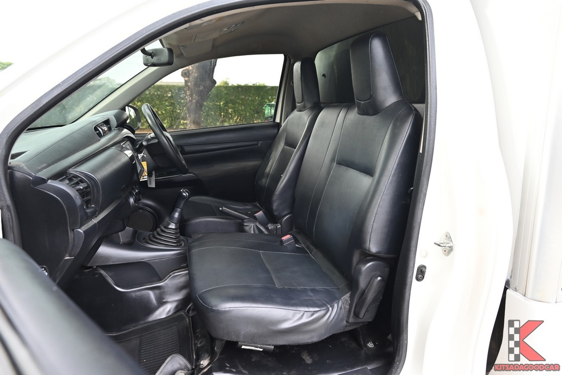 
								Toyota Revo Cargo 6812 full									