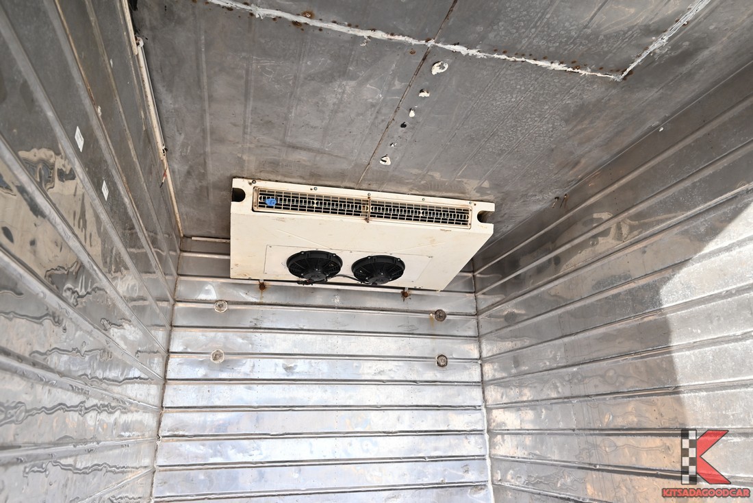 
								Toyota Revo COOL 2241 full									