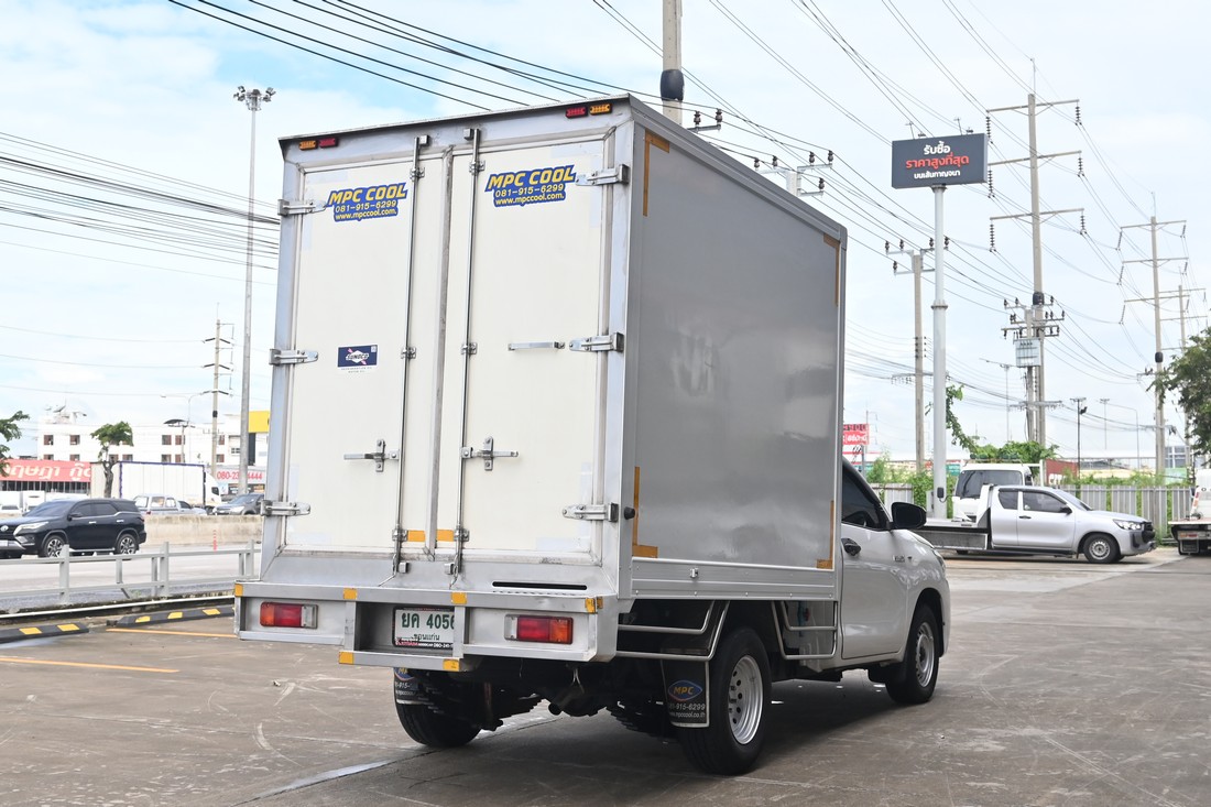 
								Toyota Revo MPC COOL 4056 full									