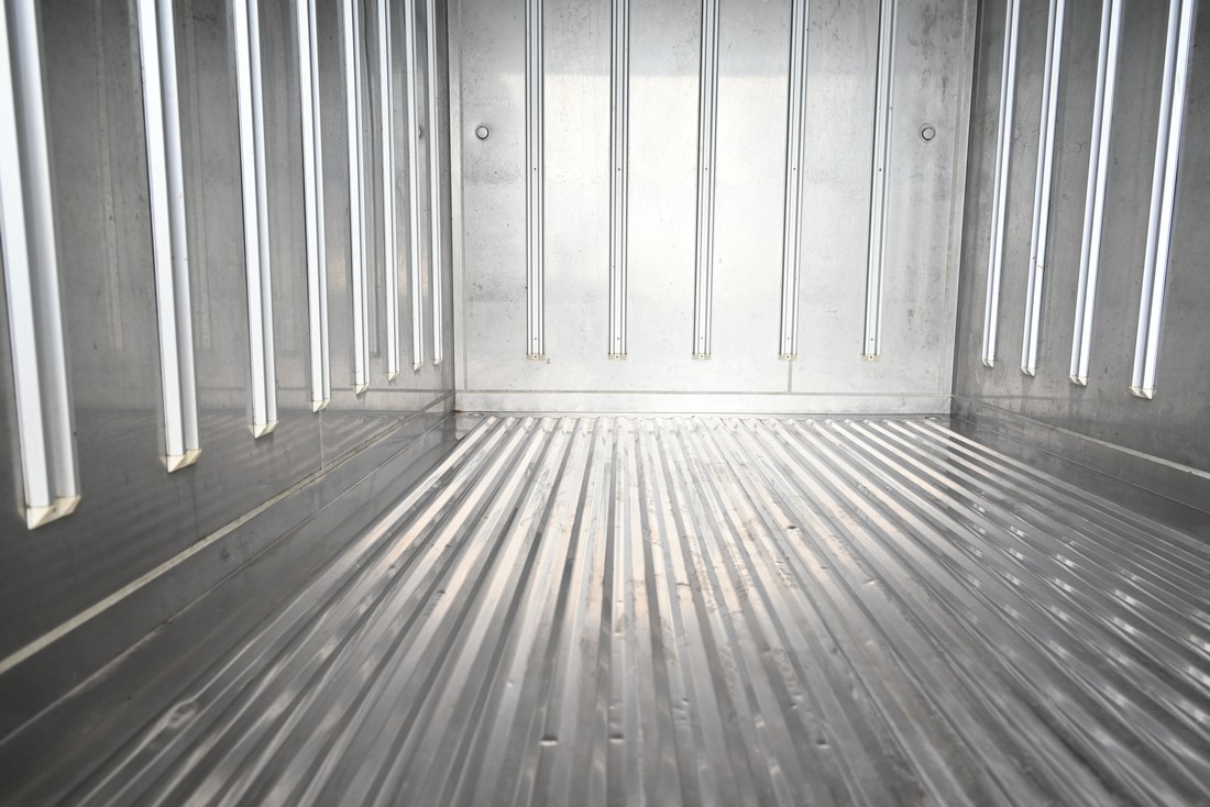 
								Toyota Revo MPC COOL 4056 full									