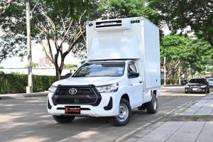 Toyota Revo COOL 243