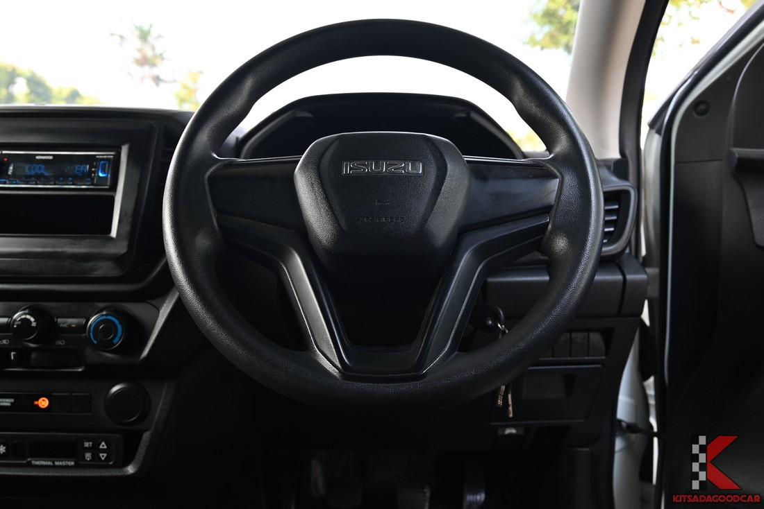 
								ISUZU D-Max COOL 3494 full									