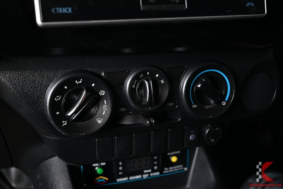 
								Toyota Revo MPC COOL 496 full									