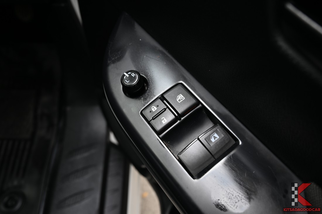 
								Toyota Revo MPC COOL 8985 full									