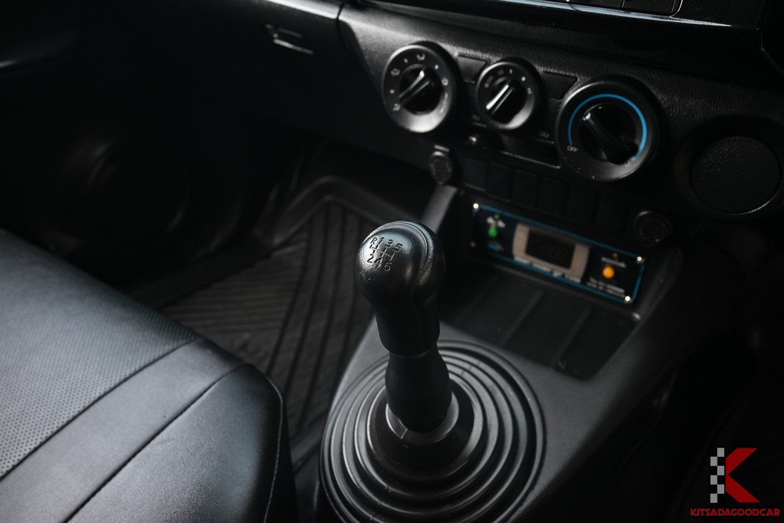 
								Toyota Revo MPC COOL 2698 full									