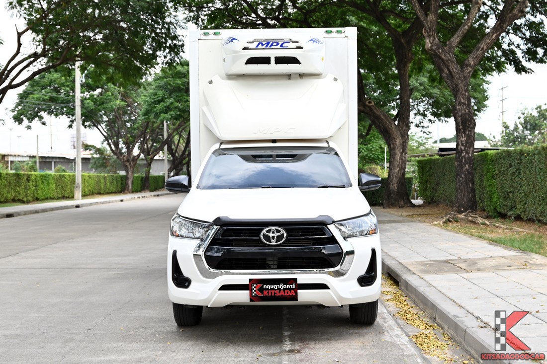 
								Toyota Revo MPC COOL 8985 full									