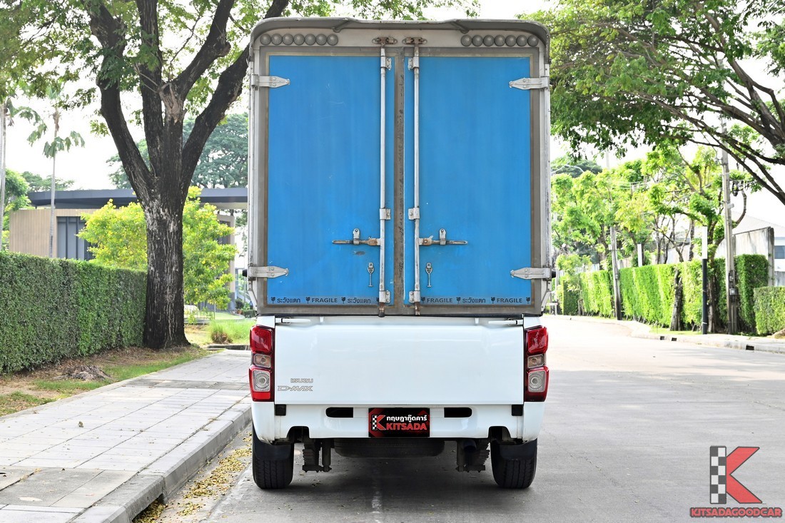 
								ISUZU D-Max Cargo 8836 full									