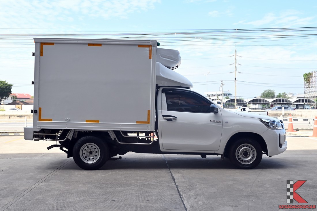 
								Toyota Revo MPC COOL 2698 full									