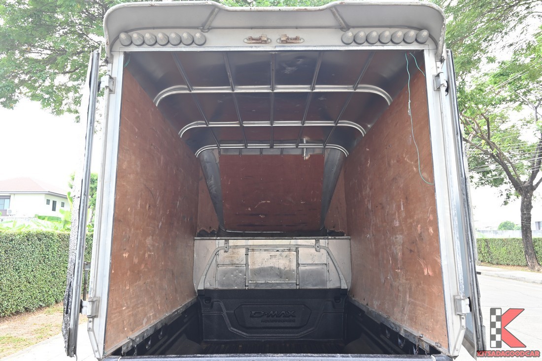 
								ISUZU D-Max Cargo 8836 full									