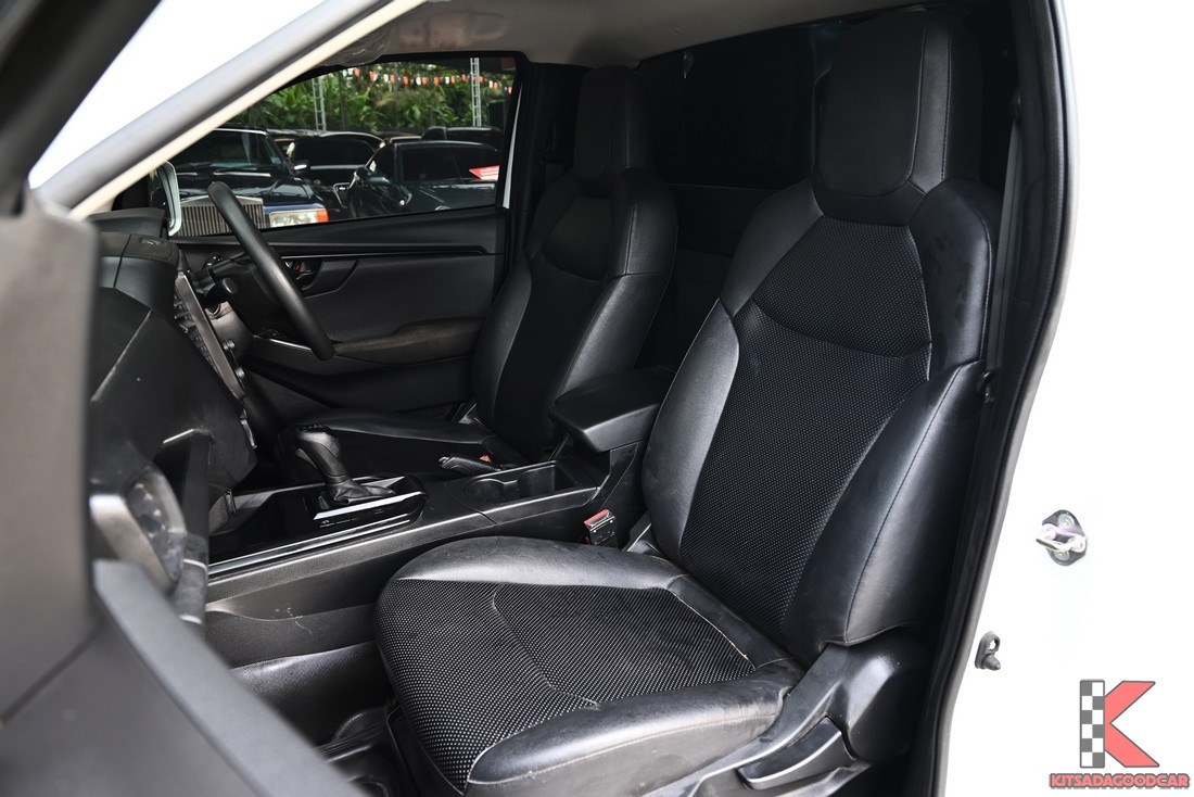 
								ISUZU D-Max Cargo 1332 full									