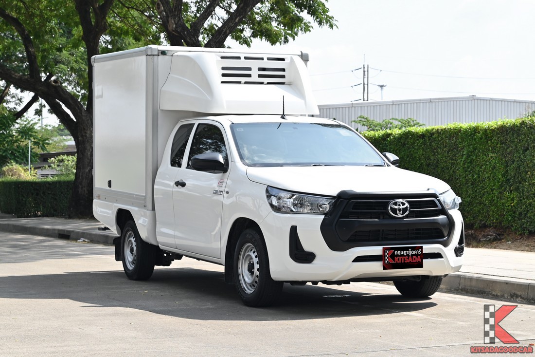 
								Toyota Revo CARGO 6209 full									