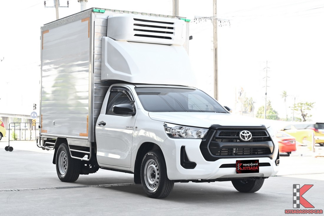 
								Toyota Revo COOL 443 full									