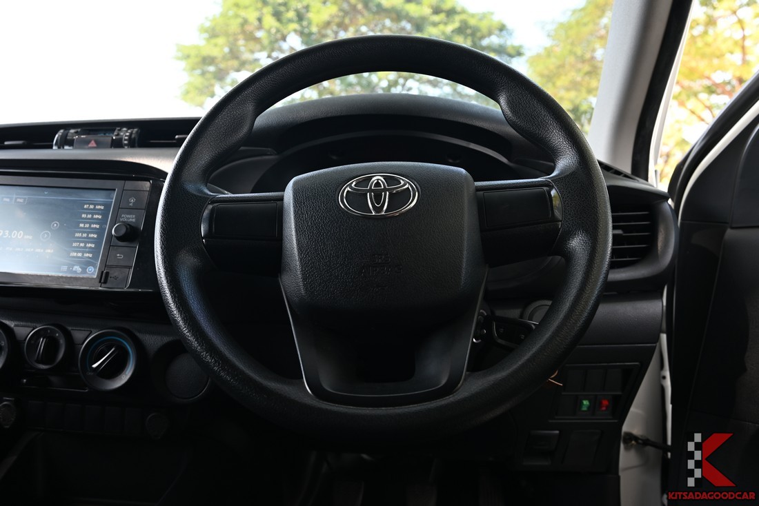 
								Toyota Revo COG 3866 full									