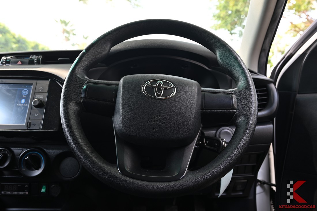 
								Toyota Revo CARGO 6209 full									