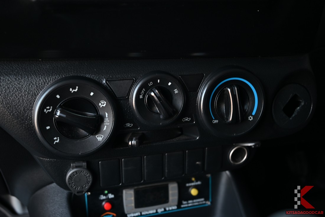 
								Toyota Revo COOL 443 full									