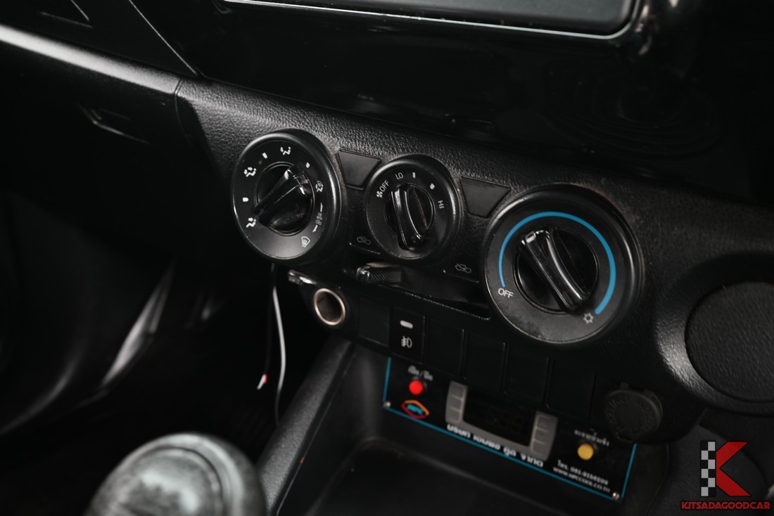 
								Toyota Revo MPC COOL 958 full									